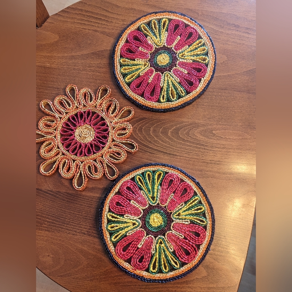 Vintage boho woven set of 3 trivets